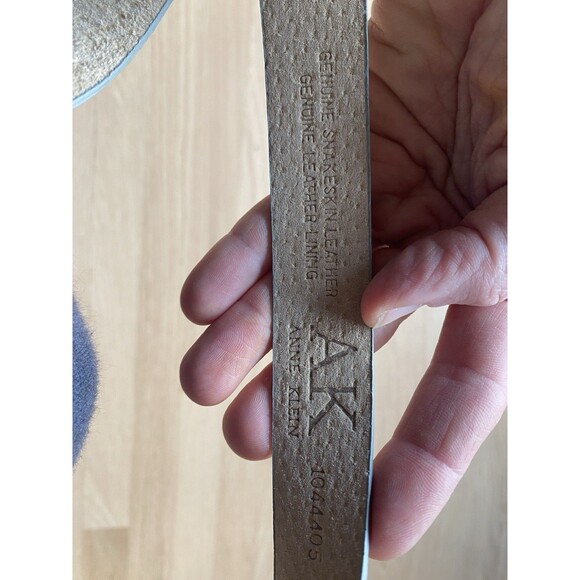 Anne Klein Crocodile Gray Embossed Leather Belt Silver Buckle Medium - Picture 3 of 5